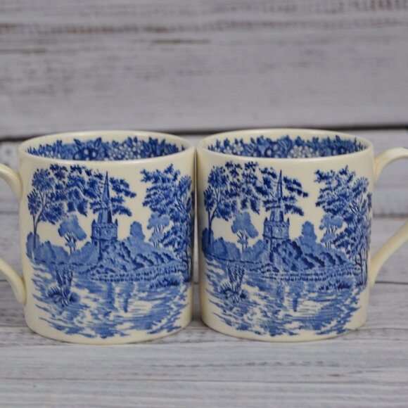 Wedgwood Romantic England Holy Trinity Church Stratford-on-Avon Mug Set READ - Picture 1 of 16